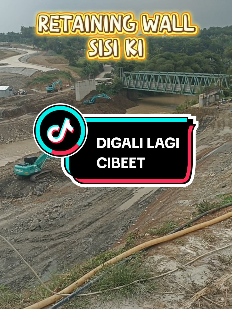Penggalian oleh eksavator diarea Retaining wall sisi kanan di pinggir kali cibeet  #bendungancibeet #exsavator #eksavator #retainingwall 