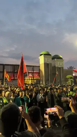 kondisi gedung DPR RI Jakarta hari ini #dprri #demo #siswa #fyp 