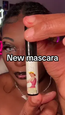 SHES tea ….  #madlashmascara #whitemascara #bottomlashes #gothicmakeup 