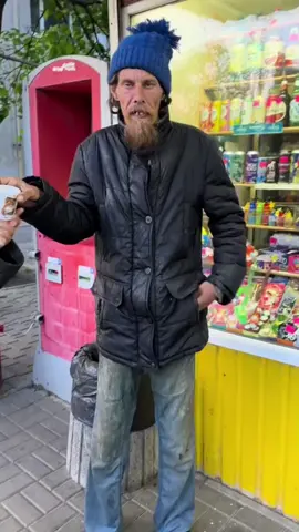 This man had lived with his mother for over twenty years. But when people discovered what they were doing in the house, the situation was so alarming that the police were immediately called.#MondayMotivation #ThrowbackThursday #OOTD #Foodie #NoFilter  