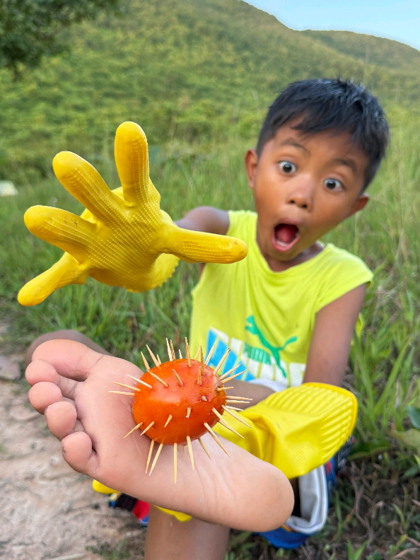 Survival Skills: SMART idea and USEFUL with single mom in Forest #bushcraft #camping #Outdoors 