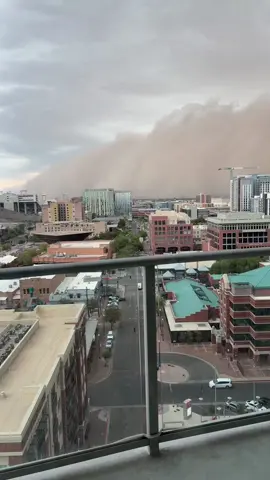 I got hit with a haboob. It was fun to watch.  #haboob #weather #desert #fyp #arizona 