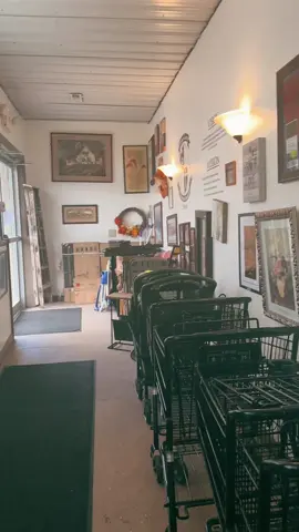 Thrift with me! #vintage #thriftstore #thrift #antiques #shop 