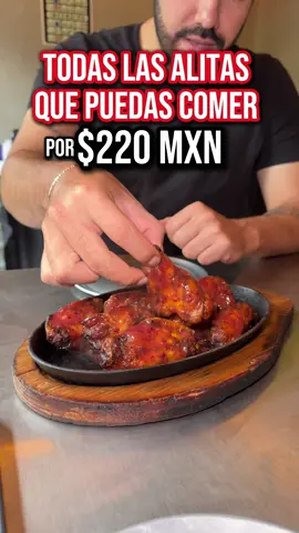 ¡TOTAS LAS ALITAS Y BONELESS QUE PUEDAS COMER POR $220 MXN! 🍗 🐥 en Lalolalita • • • #Alitasilimitadas #buffet #barato #Alitas #Boneless 