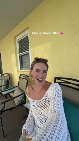 Mental health vlog at the Jersey Shore 💖 Depression looks different for everyone every single day- and for a few I’ve had trouble getting out of bed. Spend the evening with me trying to get back on track (again lol) but we’ll get there!!!  If you’re struggling or feeling similar, I’m here for you and you matter 💖 #mentalhealthmatters #MentalHealthAwareness #depression #depressionawareness 