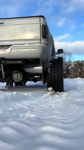 Honestly I’m over the heat, bring back winter time lol. I’m ready for some cold starts 😅#fyp #coldstart #the_tan_12v #foryoupage #fyppppppppppppppppppppppp 