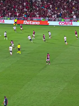 GOL DO SAMUEL LINO!😍🔥 #vitoria #flamengo #brasileirao #samuellino #gol 