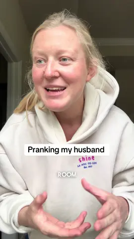 I’m just going to start pranking Matt until the baby arrives  Happy 40 weeks 🤣
