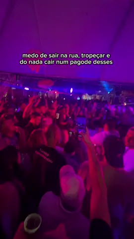 Domingo teremos esse climinha 🤩 Caaanta, Chocolate! Coincidência? Então já garante teu ingresso pelo link na rede vizinha 🫶🏼 #Pagode #GrupoChocolate #CantaChocolate #Reinventar #Audiovisual       