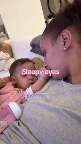 those sleepy eyes 🥺#girlmom #firsttimemom #momtok 