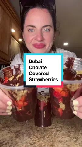 Dubai chocolate covered strawberries at home! #EasyRecipe #dubaichocolate #strawberry #dessertrecipe #foryoupage 