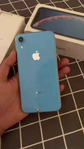 xr 64gb beacukai  face id on  true tone on bh 100(baru ganti) #promomakangajian #bakuliphone #jualbeliiphone #codiphone #iphonexr 
