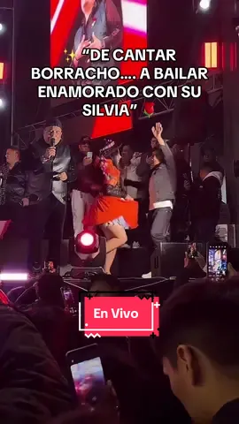 Silvio bailando con su Silvia ! Concierto de chinito del ande . #Silvia #ChinitoDelAnde #FYP #ParaTi #ElElegante 