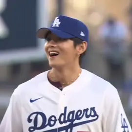 Taehyung Dodgers! 🤍 #taehyung #kimtaehyung #army #Kpop #btsarmy 