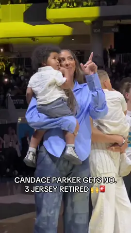 Candace Parker is officially cemented in Sky history. 👏🙌 (@NBA) #basketball #bball #WNBA #hoops #candaceparker 