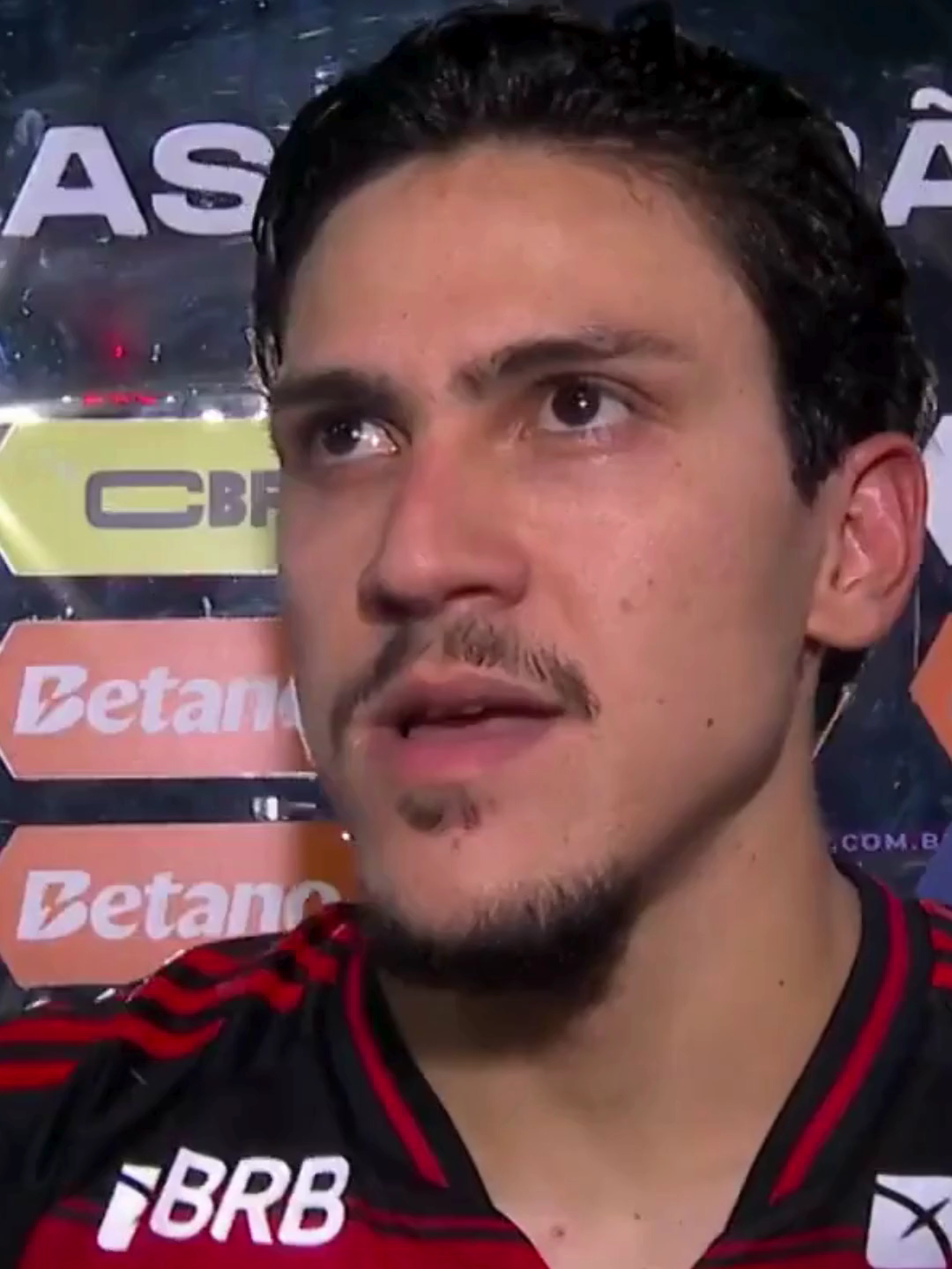 PEDRO FALA SOBRE HAT TRICK E GOLEADA DO FLAMENGO SOBRE O VITORIA #flamengo #vitoria #pedro #futebol #brasileirao #hattrick