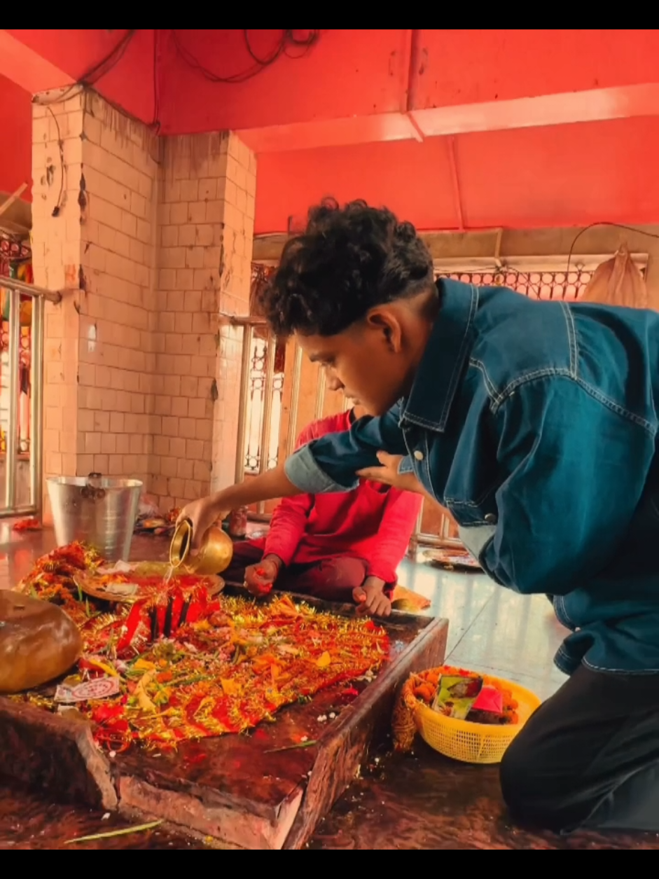 🙏✨ गढीमाई माता महागढीमाई – बारीयारपुर ✨🙏 आस्था र विश्वासको प्रतिक 🌸 जहाँ लाखौं भक्तजनको मनोकामना पूरा हुन्छ 🙌 यो केवल मन्दिर होइन, यो शक्ति, श्रद्धा र आशीर्वादको यात्राको थलो हो ✨ 🎶 TikTok मा ट्रेन्डिङ जस्तै, यहाँको वातावरण पनि अनन्तकाली ट्रेन्डिङ छ — 👉 दर्शन गर्नेहरू भन्छन् : “माताको कृपा पाएपछि जीवन नै बदलिन्छ” 🙏 गढीमाई माताको दर्शनले तपाईंलाई पनि नयाँ ऊर्जा, सुख, शान्ति र समृद्धि प्रदान गरोस् 🌸 -@🐨♩  ᑭᖇ𝔦𝓷𝕔Ｅ  ♕🐚  #GadhimaiTemple #Mahagadhimai #ExploreBariyarpur #Faith #Blessings     