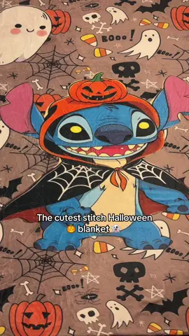 Stitch is so cute!! #stitchhalloween #halloween2025 #halloweenblanket #stitchblanket #stitchlovers 