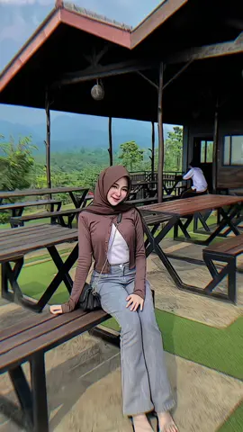Celana nya bagus banget #foryou #viral #fypシ #jeanshighwaist #fyp 