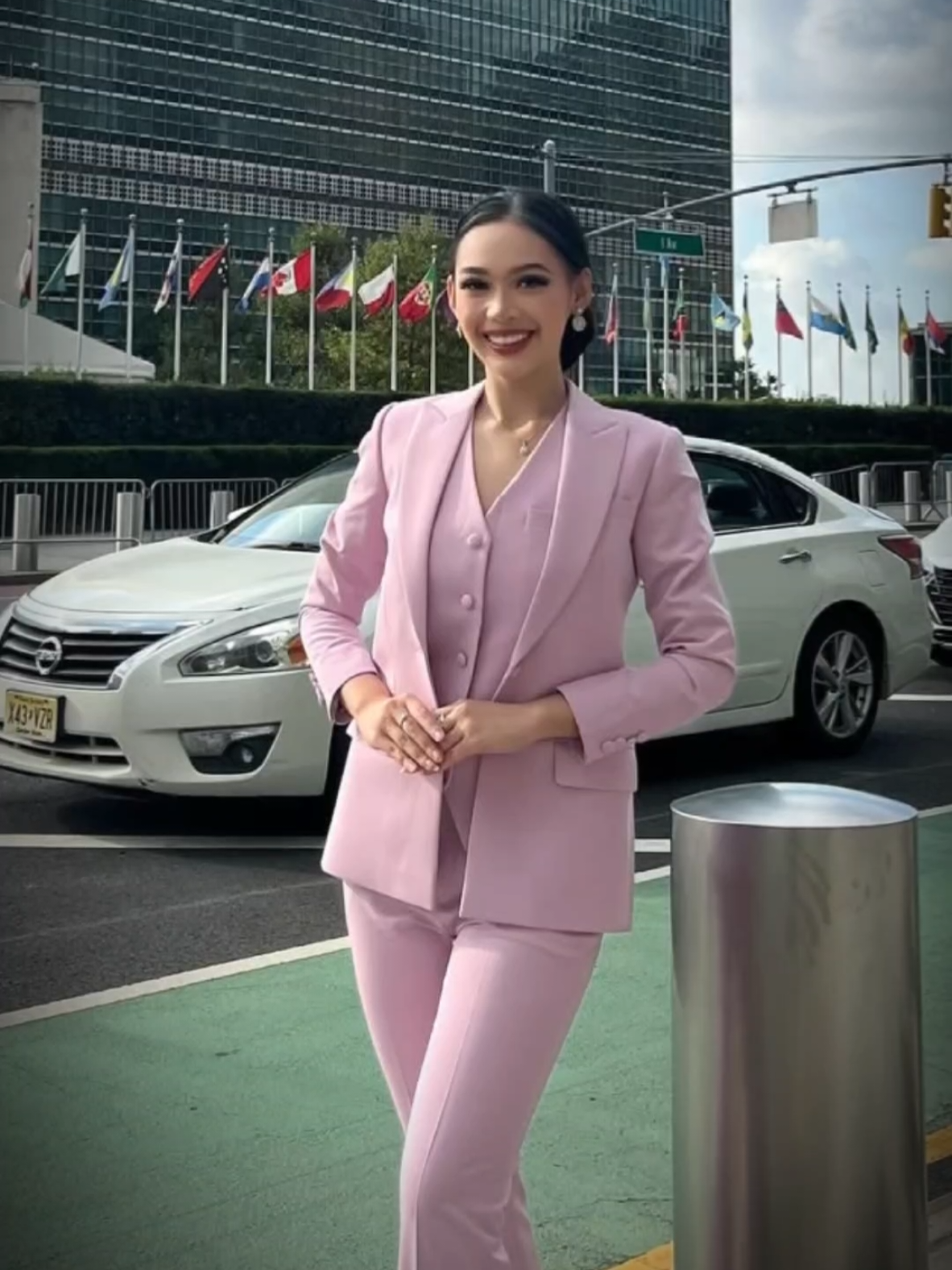 senggol dongs, yang lagi di New York Nih......  #salmaranggitacahyariani #puteriindonesia #misscosmoindonesia2025 #unitednations #fypシ゚ 