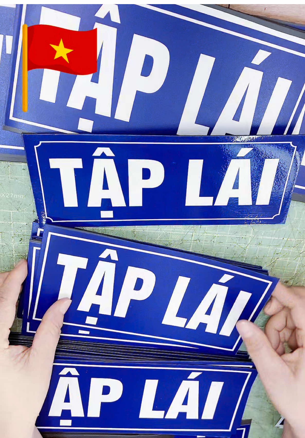 Bảng tập lái nam châm dẻo dán ô tô, xe hơi hít mạnh, dùng bền, giá rẻ #thegioidecal #bangtaplai #bientaplai #logodanxe #namchamdeo 