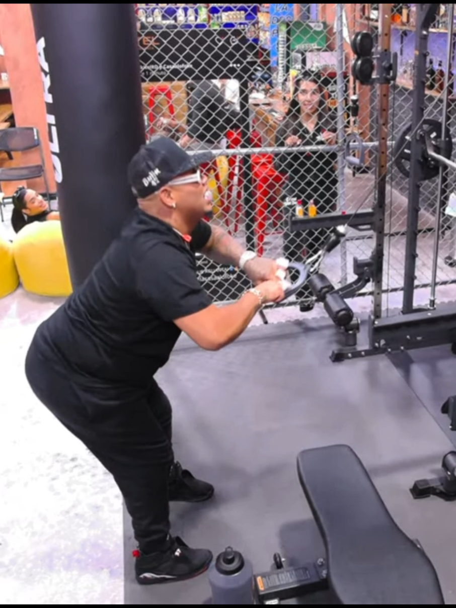 Cc: Voy por primera vez al gym 🔥🥵.#lacasadealofoke #casafokememes #viral #paratiiiiiiiiiiiiiiiiiiiiiiiiiiiiiii #fbyツ @بولين 𝟒𝟕🐦‍⬛ 