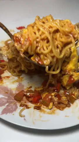 Indomie goreng emang nggak pernah gagal👌 #asmr #indomiegoreng #hackindomie 