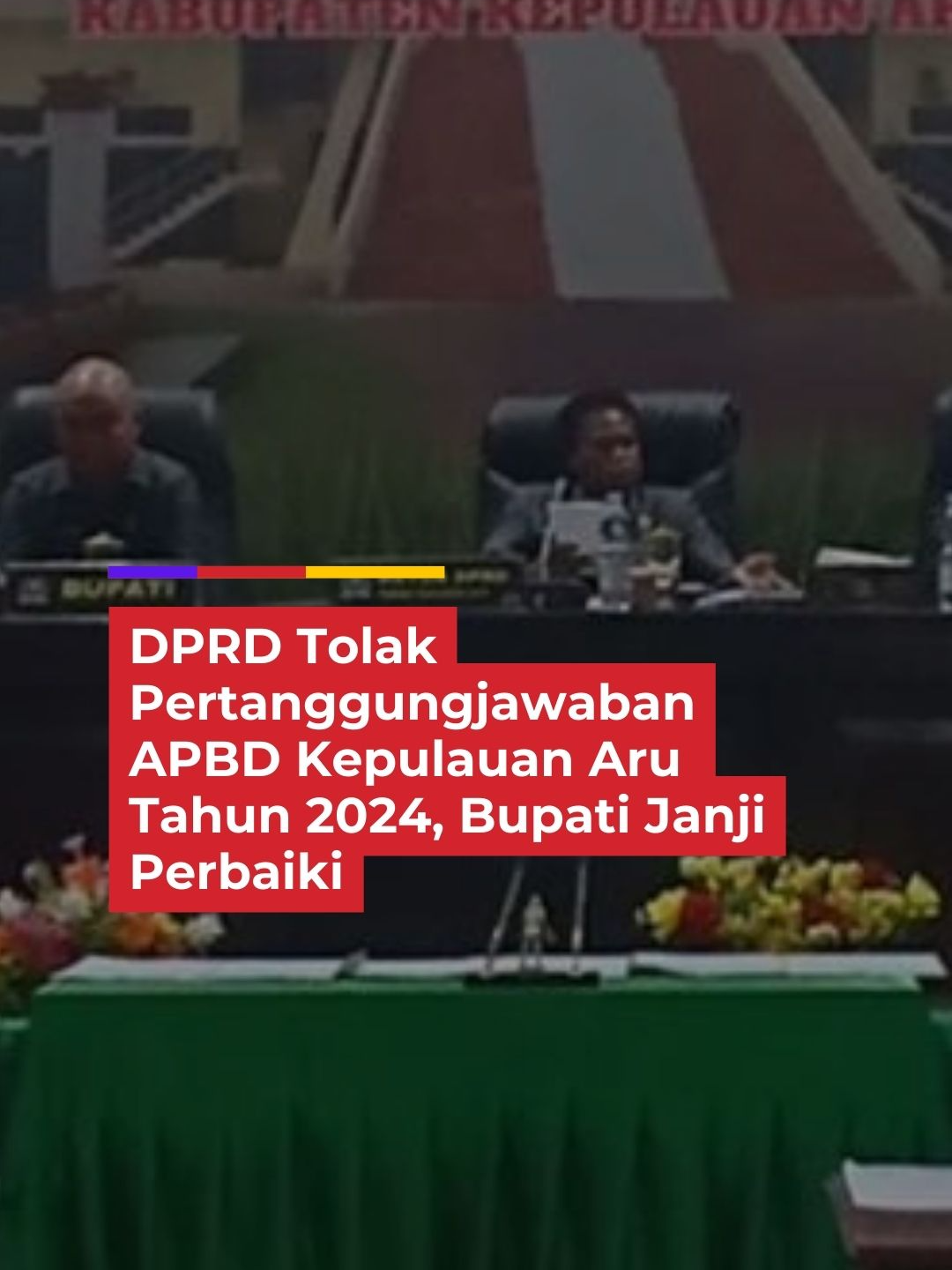 “Yang menerima APBD tahun 2024 sebanyak 5 anggota DPRD, yang menolak 16 anggota DPRD, dan yang abstain 2 anggota DPRD, setuju?” ucap Fenny disambut teriakan setuju dari mayoritas anggota DPRD. #suaradamaicom #beritaterkini #jargaria #kepulauanarudobo #dprd #dprdaru