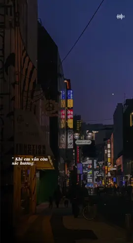 Người chỉ đến bên em thương em khi em vẫn còn sắc hương...#CapCut #xuhuong #nhachaymoingay #nhachay 