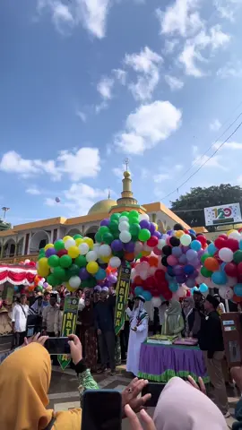 Masyaallah pelepasan 2000 balon #miladsuryalaya120 #miladsuryalaya 