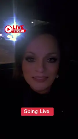 #goinglivecometapnchat 