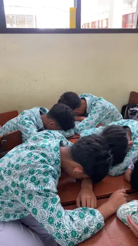 mbg (makan bareng gaya) #mbg #trendkelas #fyp #smansaka #x.f