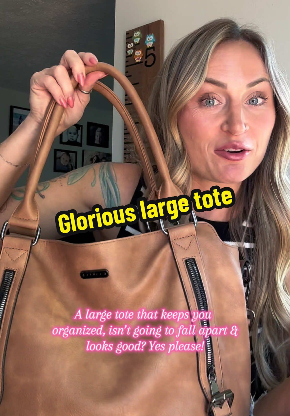 My “go to” everyday large tote! High quality, faux leather that’s going to last and keep you organized. The colors are amazing, I highly recommend!