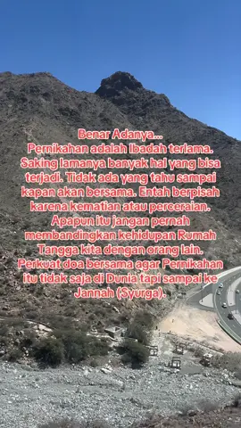 Benar Adanya… Pernikahan adalah Ibadah terlama. Saking lamanya banyak hal yang bisa terjadi. Tidak ada yang tahu sampai kapan akan bersama. Entah berpisah karena kematian atau perceraian. Apapun itu jangan pernah membandingkan kehidupan Rumah Tangga kita dengan orang lain. Perkuat doa bersama agar Pernikahan itu tidak saja di Dunia tapi sampai ke Jannah (Syurga). #pernikahan #sakinahmawaddahwarahmah  #arhanzize 