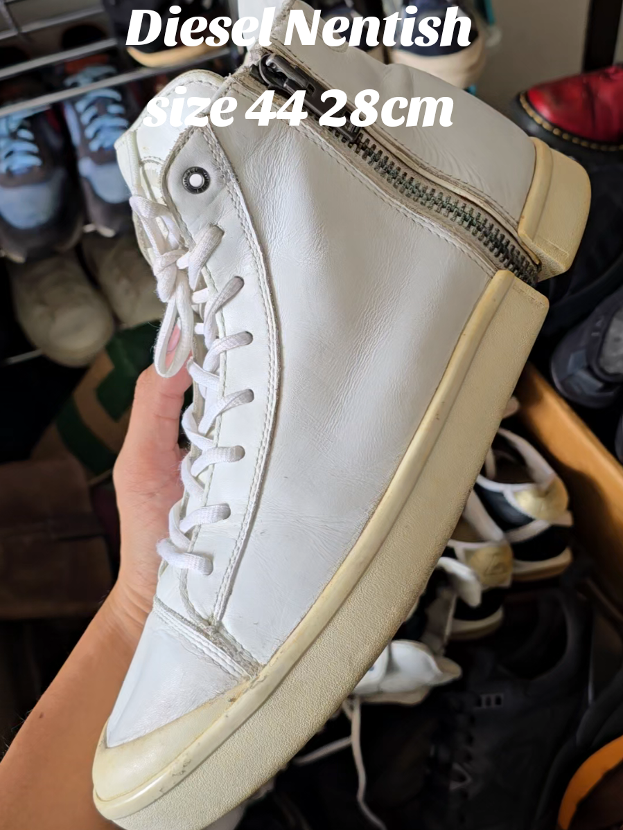 Diesel keren 😎 ... ..... .... ..... #boots #sepatu #sneakers #diesel #fashion 