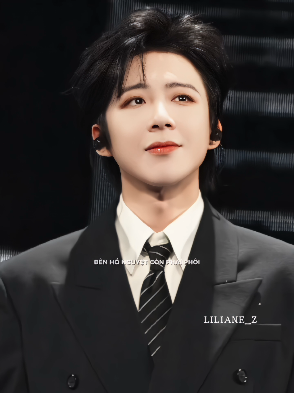 Đừng nhìn lâu, nghiện đấy! #luuvuninh #liuyuning #刘宇宁 #fyp 
