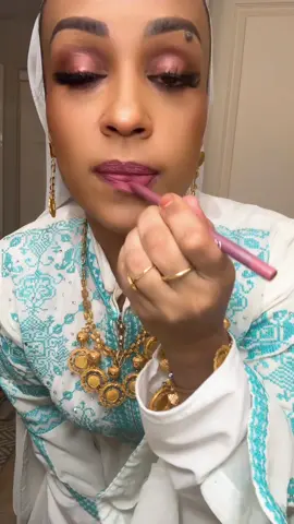 Here we go again #somalitiktok @ColourPop Cosmetics 