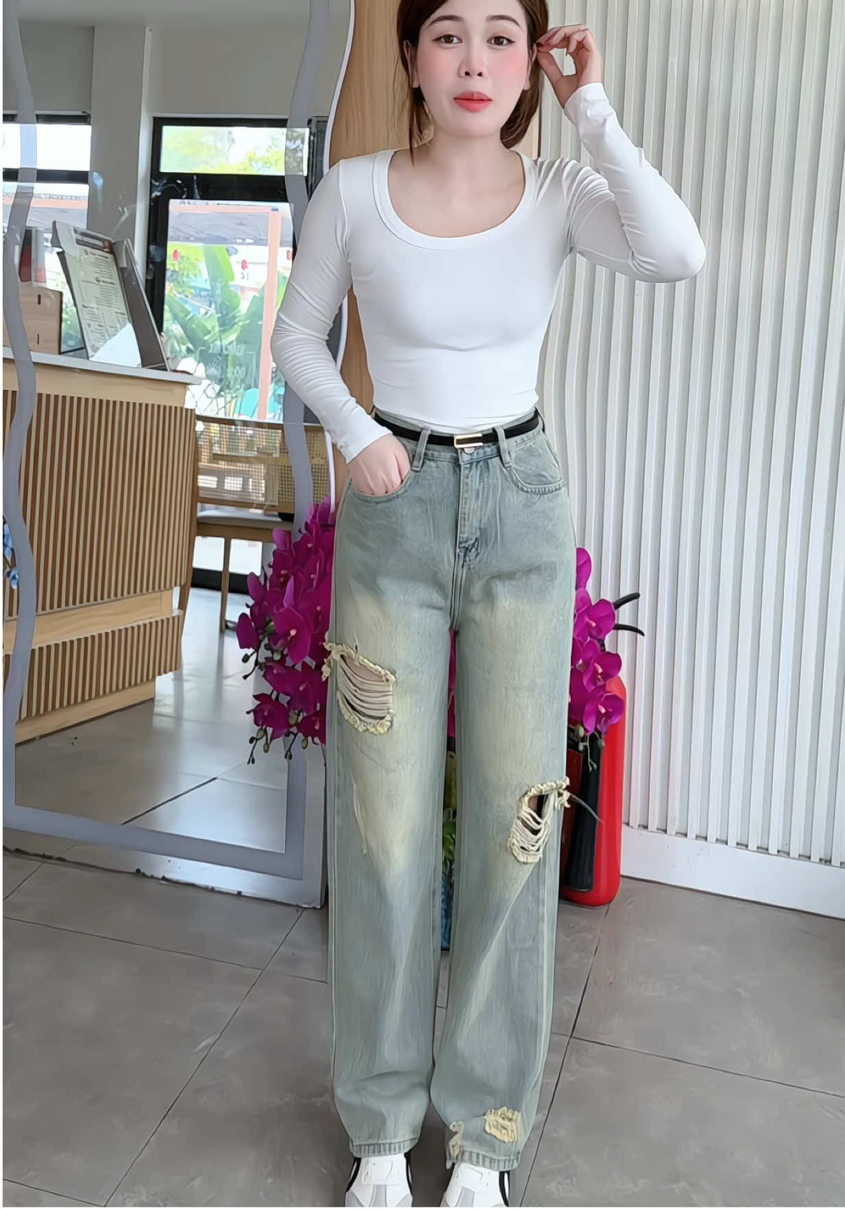 Quần jeans rách #tiktok #thoitrangnu #quanxuongrach 