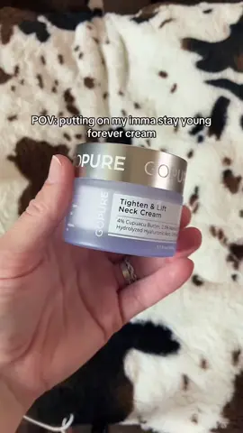 refuse to get old!! #youngforever #neckcream #MomLifeHacks #collaboration #niche #glowuptips 