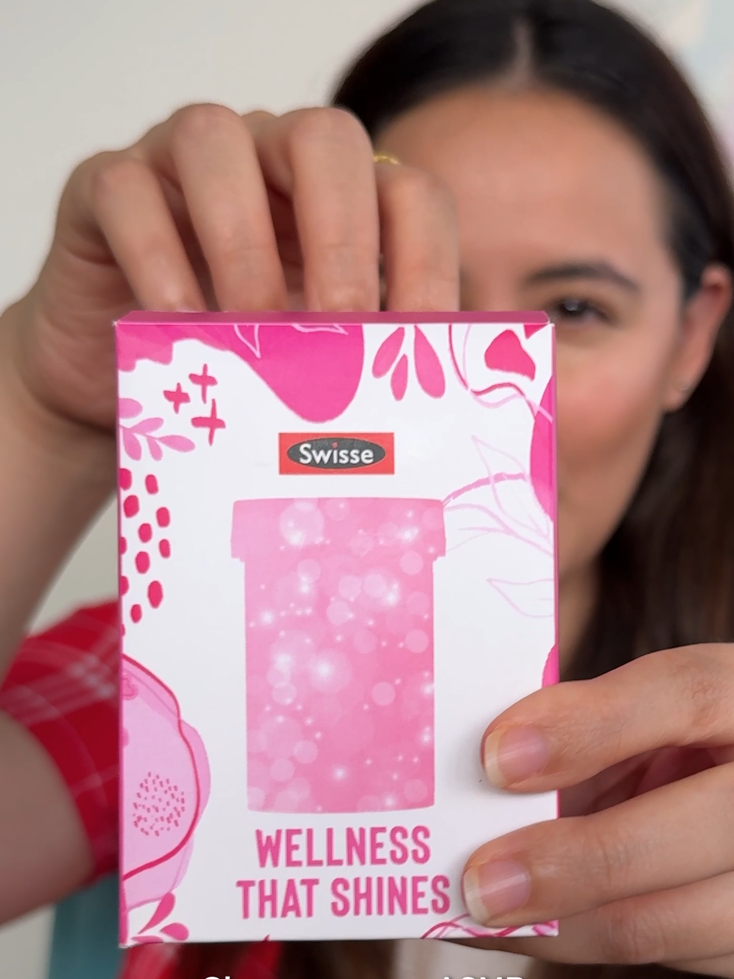 Eh, ada blind box dari kita??? Jom kita tengok apa Farah tengah nak unbox. Dengar-dengar, benda ni tengah viral dan bagus untuk korang yang nak kulit cerah. #SwisseMalaysia #SwisseMY #SwisseAstaxanthinGlutathionePlus #GlowFromInsideOut #SwisseEffect #SelfCare #HealthyLiving #SkinGoal #SwisseMerdekaPromo #HyperpigmentationNoMore #AstaxanthinGlutaPlus