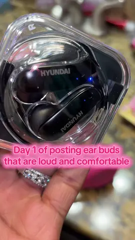#earbuds #foryou #wirelessearbuds #tiktokmademebuyit 