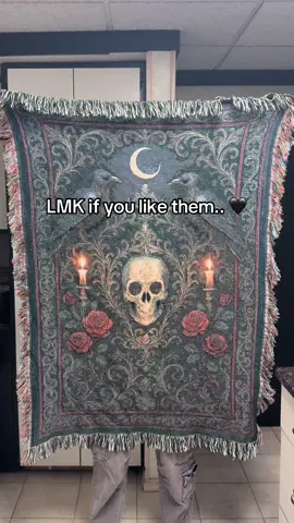 OF girls get so much undeserved attention 💔 #gothgirl #goth #blankets #gothtok 