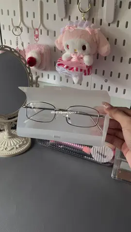 #squareeyeglass #specs #y2k #foryou #fyp 