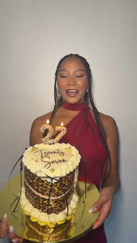 Xoxo #birthdaybehavior 