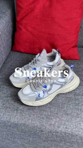 Sneakers  silver Gravix Warna: silver  Size: 39-44 Jangan sampe kehabisan kaarena stock terbatas!!! #outfit #Guncang88 #PromoGuncangSpesialGajian #wibgajian #CapCut 