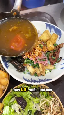Nếu rơi khỏi máy bay thì nên chọn rơi xuống nước hay là… #bunrieubakieu #bunrieu #bunrieucua 