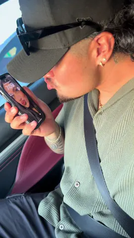 Now why he always gotta do somethin 😂 #romantic #sothisislove #screensavercheck #couplegoals  #bfgoals @Maui 