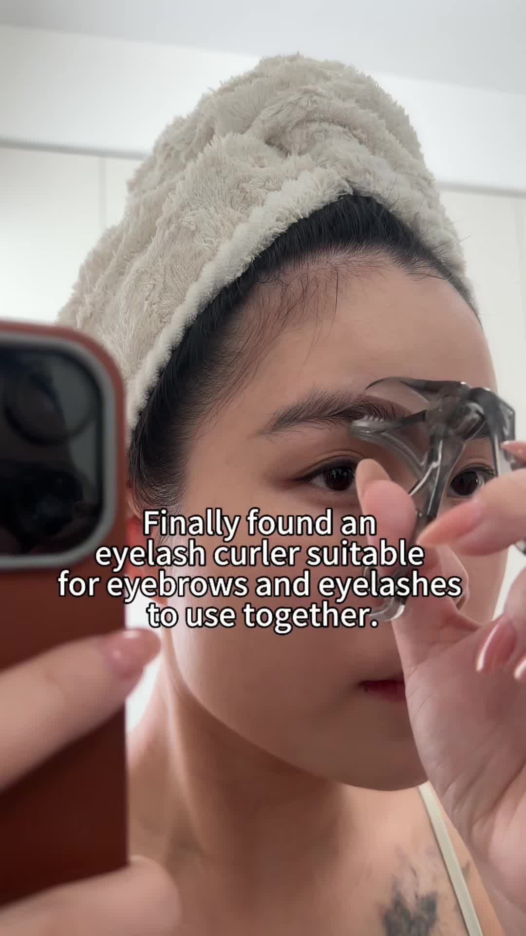 This eyelash curler is a bit easy to use  #makeup #fentysuperbrandday #eyes #Eyelash