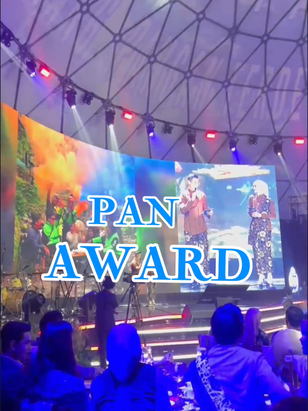*PAN AWARD 2025* -------------------------------------------------- - Memperingati HUT ke-27, PAN menggelar “PAN Awards 2025” dengan memberikan penghargaan kepada 12 pahlawan pangan, lingkungan, dan desa dari seluruh Indonesia, serta Gala Dinner yang menyuguhkan kuliner nusantara sebagai wujud syukur dan komitmen pada ketahanan pangan nasional. - HUT ke-27 PAN dirayakan meriah lewat PAN Awards 2025 bagi para pejuang pangan dan lingkungan, karnaval pangan, serta Gala Dinner bernuansa nusantara, meneguhkan peran PAN dalam menjaga pangan sebagai martabat bangsa. - PAN wujudkan rasa syukur ke 27 tahun kiprahnya dengan “PAN Awards 2025” untuk pahlawan pangan dan lingkungan, disertai pertunjukan seni budaya dan jamuan kuliner nusantara, sebagai simbol persatuan sekaligus komitmen memperkuat ketahanan pangan. - PAN 27 tahun bukan cuma ulang tahun, tapi juga selebrasi pangan! 🎉 Dari PAN Awards buat pahlawan pangan & lingkungan, sampai gala dinner full kuliner nusantara. Bukti nyata: pangan itu harga diri bangsa! 🇮🇩🌾 - Malam syukur 27 tahun PAN vibes-nya total! Ada penghargaan buat 12 pahlawan pangan, tarian & musik budaya, sampai kuliner nusantara yang bikin bangga. Semua demi ketahanan pangan yang solid buat rakyat! - 27 tahun PAN = perayaan pangan + budaya + rasa syukur. Dari panggung seni, gala dinner, sampai PAN Awards 2025, semuanya kasih pesan kuat: pangan itu martabat bangsa, dan kita harus jaga bersama. 💙🇮🇩 - Dari Sabang sampai Merauke 🌍, PAN Awards 2025 hadir bareng Zulkifli Hasan & Kabinet PAN buat angkat kisah pahlawan pangan. 🎖️ Malam penuh budaya & rasa syukur ini buktiin PAN serius jaga ketahanan pangan! - HUT PAN ke-27 Pererat Kebersamaan Lewat Gala Dinner Berbumbu Cita Rasa Indonesia: Gala dinner HUT PAN ke-27 lebih dari sekadar makan malam. Ini adalah ikatan emosional antara PAN dan rakyat. Dengan cita rasa nusantara yang kaya, kami mengingat bahwa keberagaman adalah kekuatan, dan kebersamaan adalah kunci. Dalam suasana hangat, @zul.hasan mengajak semua untuk terus bekerja untuk rakyat. - Rayakan Ulang Tahun ke-27, PAN Suguhkan Cita Rasa Nusantara di Meja Bundar: Tidak ada cara yang lebih indah merayakan ulang tahun selain dengan membagi makanan. Di meja bundar HUT PAN, semua duduk setara: elite, petani, seniman, dan tokoh masyarakat. Inilah demokrasi dalam bentuk paling sederhana. - PAN Awards: Menginspirasi Indonesia Lewat Apresiasi Pejuang Pangan: Di balik setiap penghargaan, ada kisah perjuangan yang layak jadi teladan. PAN Awards 2025 sengaja dirancang bukan hanya untuk memberi, tapi untuk menginspirasi agar generasi muda melihat petani bukan sebagai pekerjaan terakhir, tapi sebagai pahlawan masa depan. - Usia 27 tahun bukan angka biasa. Ini adalah usia kematangan, dan PAN memilih untuk menua dengan bermartabat: dengan menghormati mereka yang menjaga ketahanan pangan. #ZulkifliHasan #PartaiAmanatNasional #PANAWARDS #27PANPANGANTERDEPAN #27TahunPAN