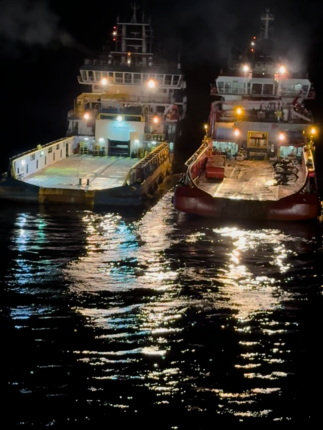Ship to Ship #rigmove #jackup #vessel